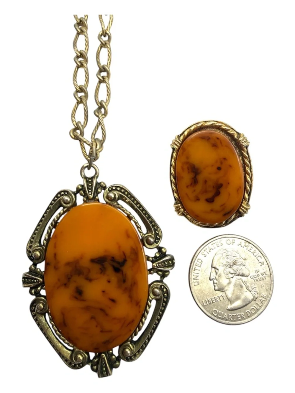 Vintage STAR Demi Parure Set Tortoiseshell Amber Pendant Necklace Clip Earrings